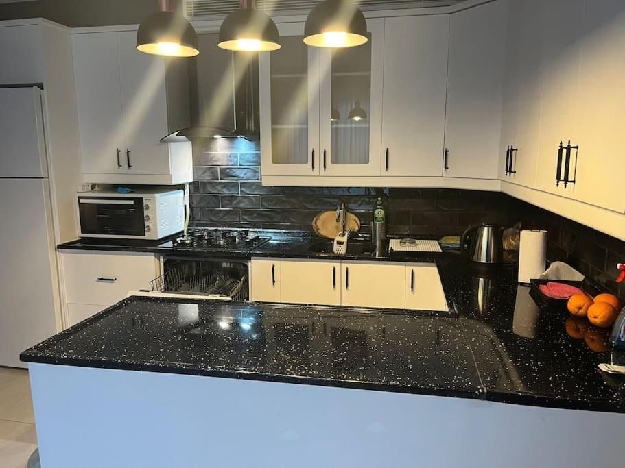 Апартаменты Sisli Osmanbey Taksim Large Terrace, Quietness And Space Стамбул Экстерьер фото